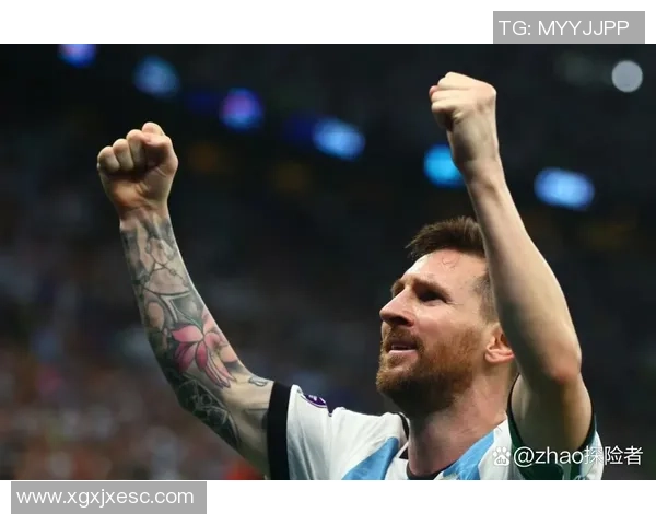 身穿17号球衣的足球明星：闪耀绿茵场的年轻天才与荣耀之路